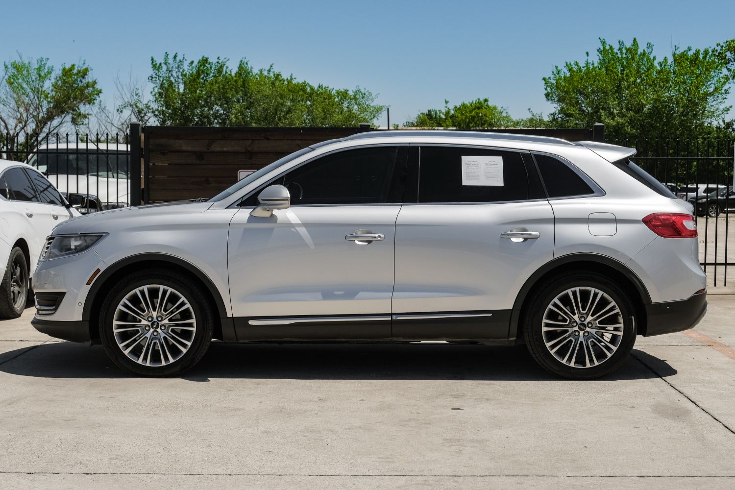 2016 Lincoln MKX Reserve 16