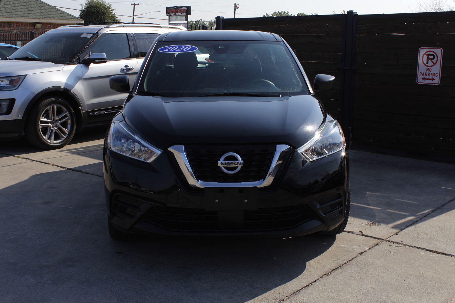 2020 Nissan Kicks S 2