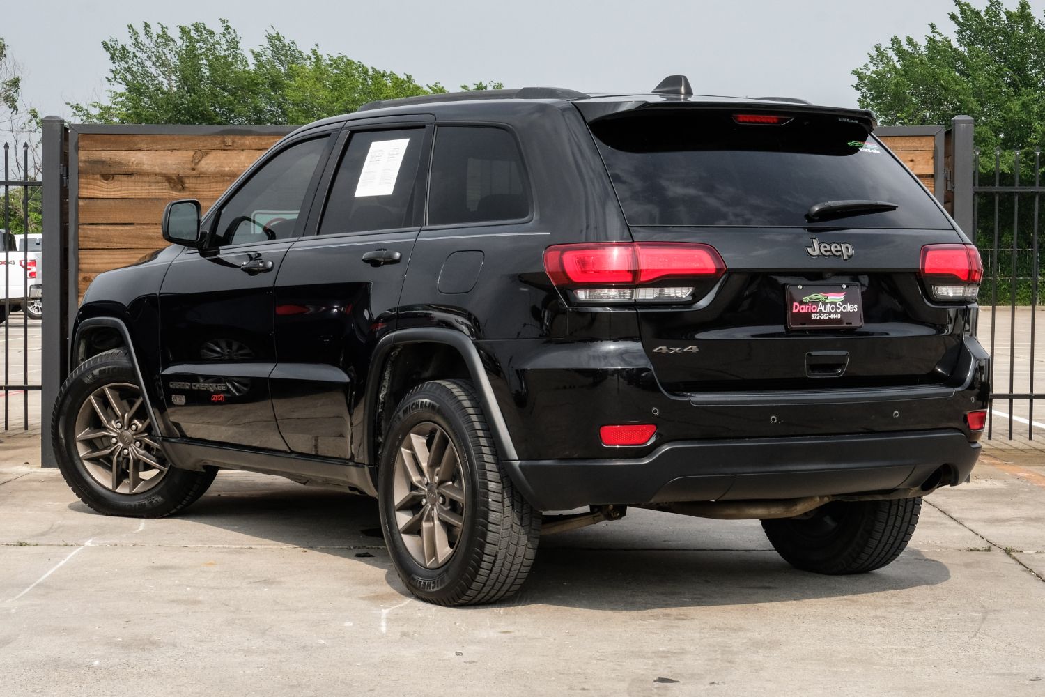 2016 Jeep Grand Cherokee Laredo 4WD 13