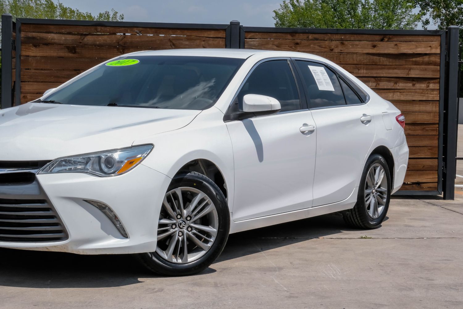 2017 Toyota Camry LE 6