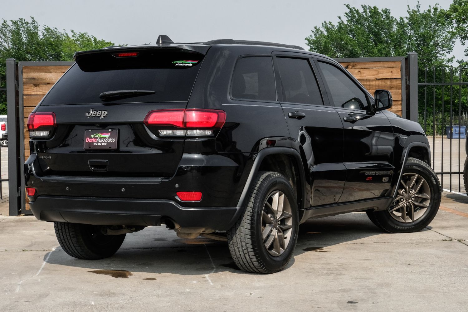 2016 Jeep Grand Cherokee Laredo 4WD 11