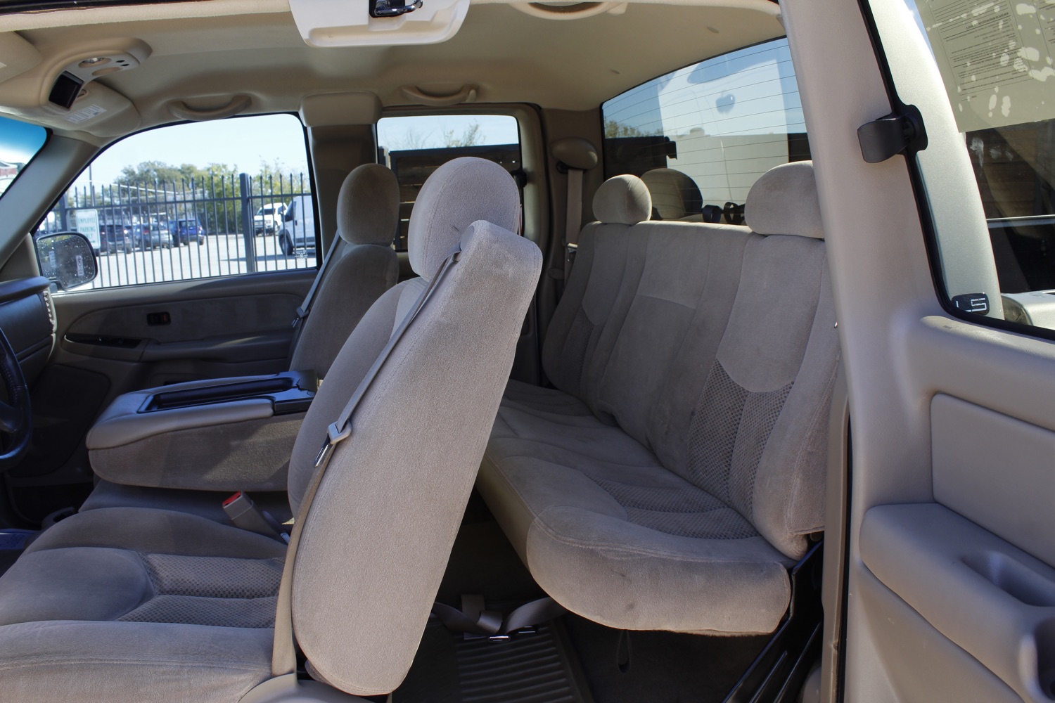 2003 Chevrolet Silverado 1500 Ext. Cab Short Bed 4WD 12