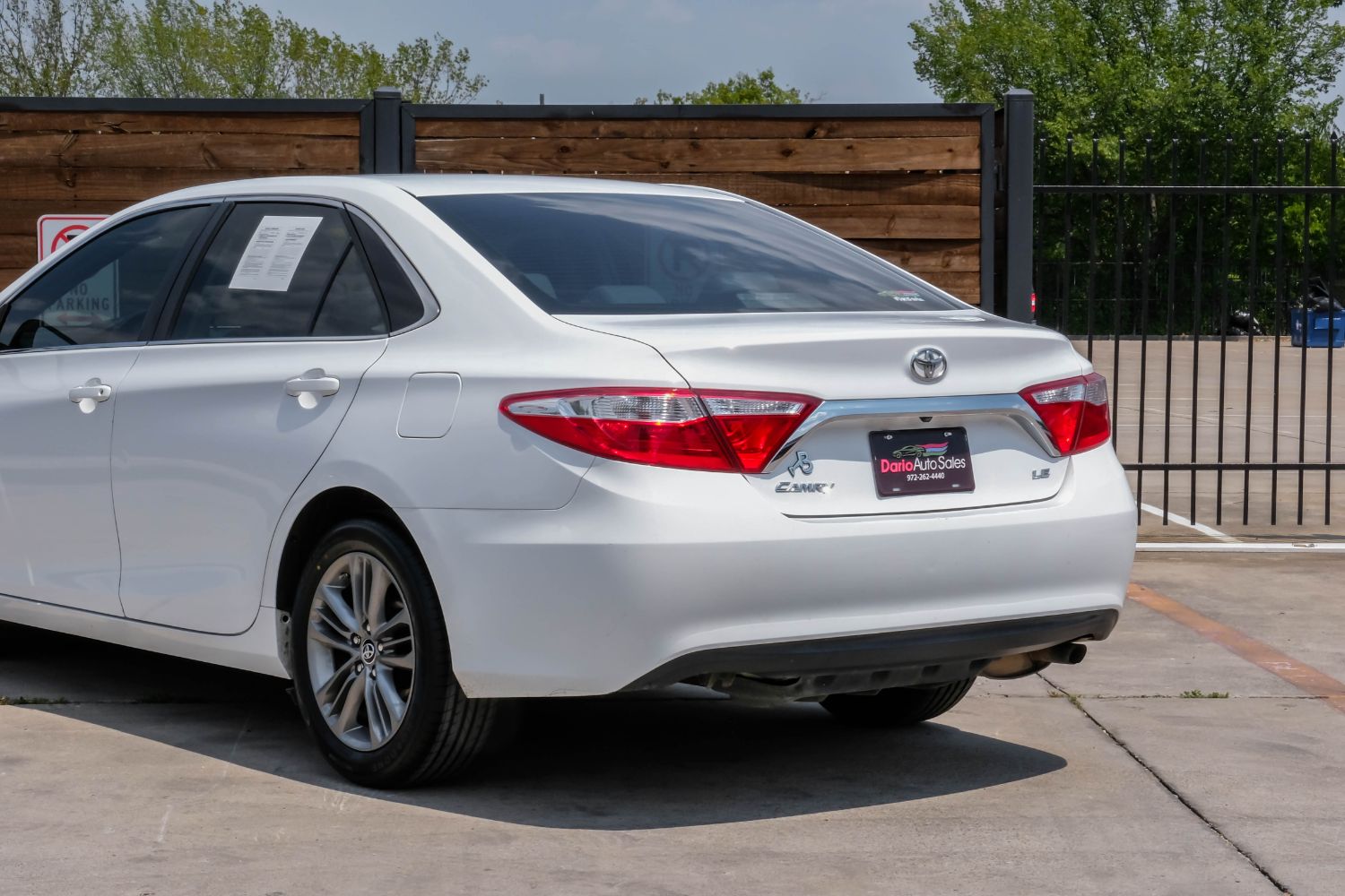 2017 Toyota Camry LE 14