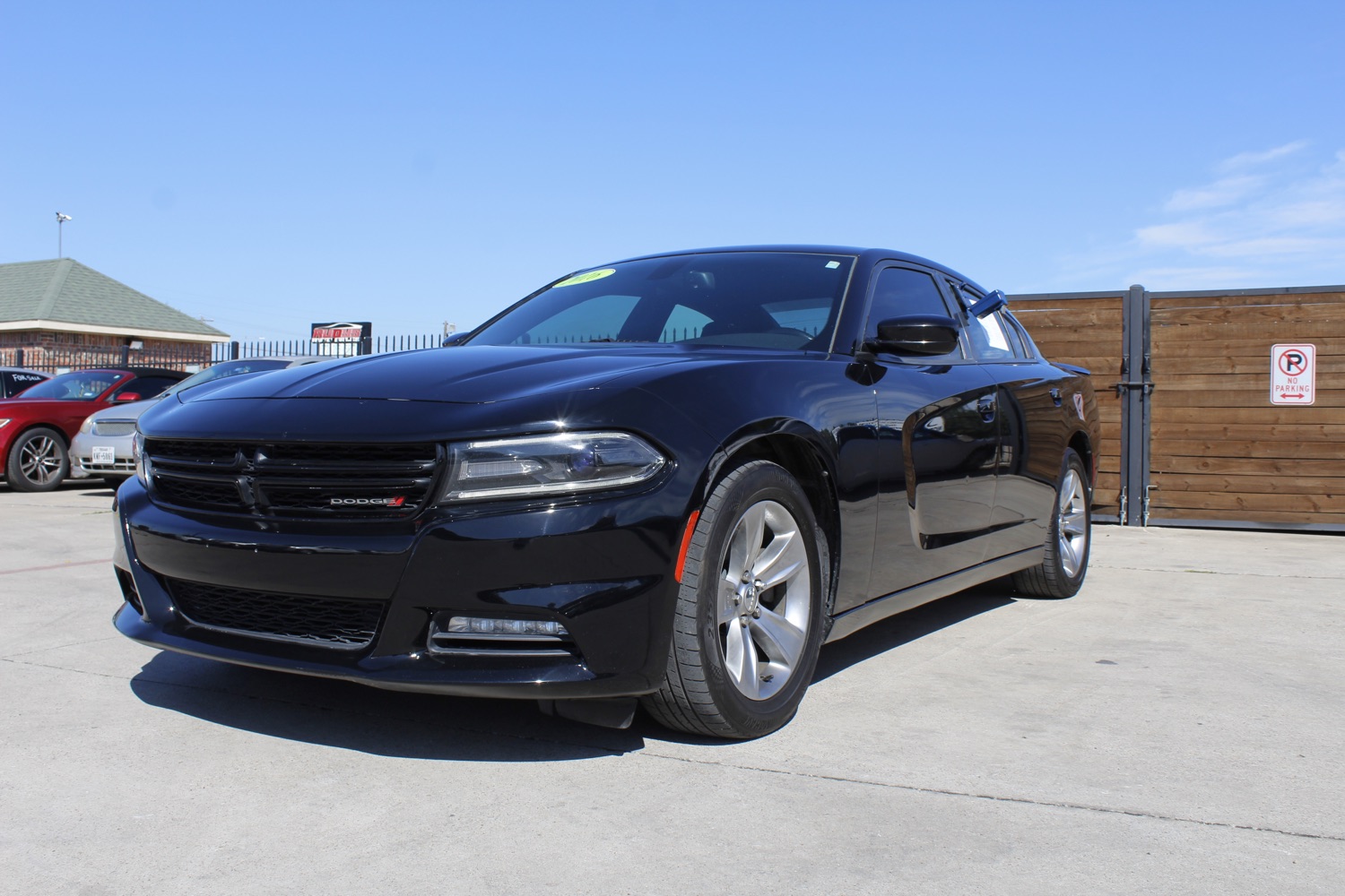 2016 Dodge Charger SXT 2