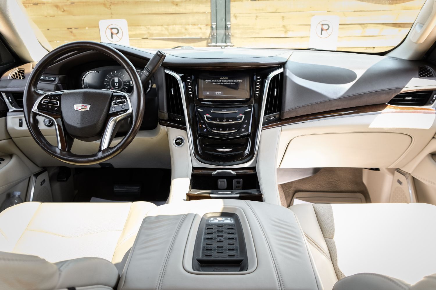 2017 Cadillac Escalade Luxury 4WD 11