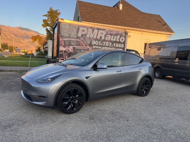2025 Tesla Model Y