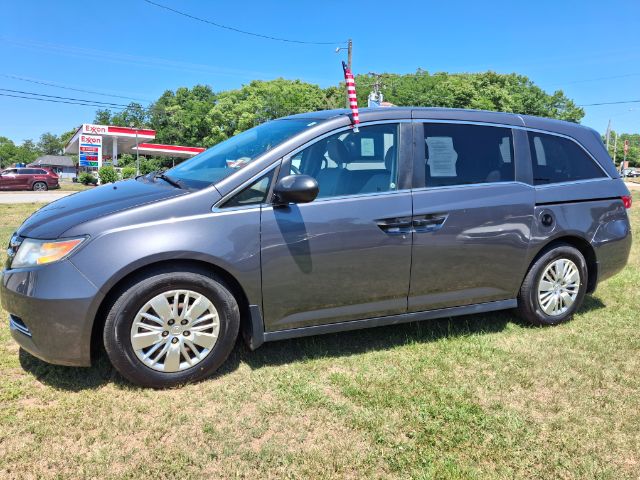 2016 Honda Odyssey LX's photo