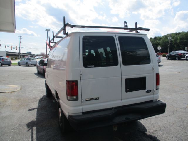 2006 Ford Econoline Van Commercial - Photo 9