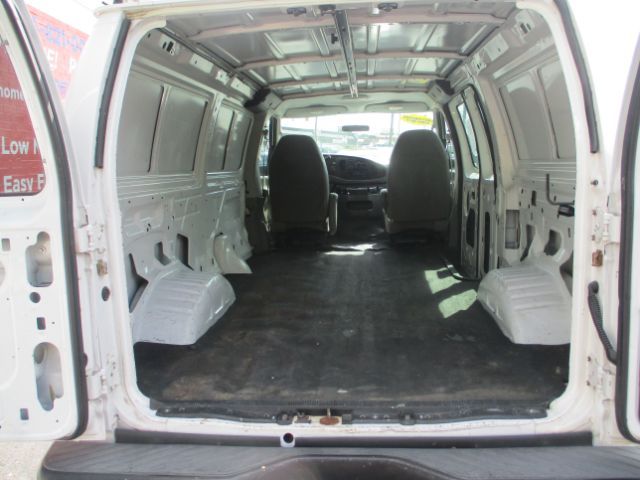 2006 Ford Econoline Van Commercial - Photo 8