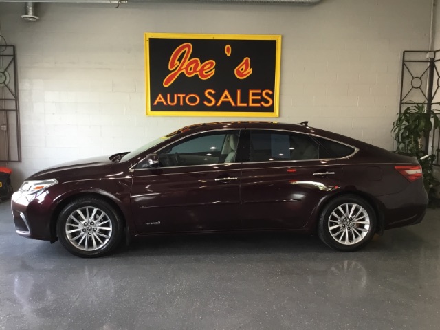 2016-Toyota-Avalon Hybrid