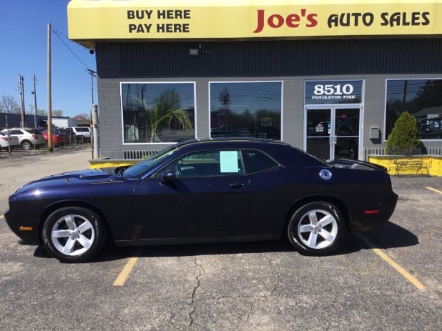 2012 Dodge Challenger SXT's photo