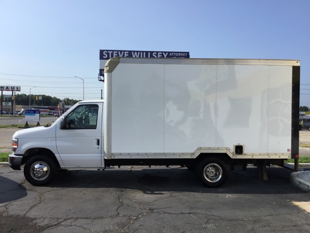 2017-Ford-E-350 Cutaway