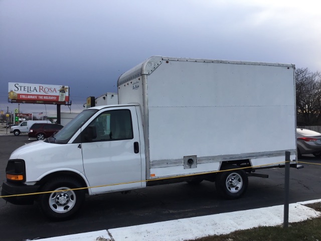 2016-Chevrolet-Express Cutaway