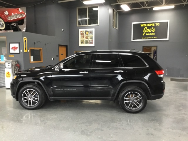 2020-Jeep-Grand Cherokee