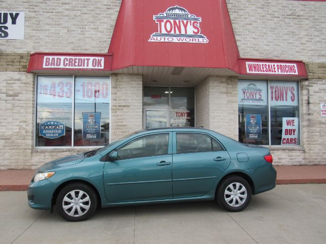 Used 2010 Toyota Corolla LE with VIN 2T1BU4EE2AC271710 for sale in Parma, OH