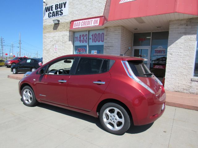 Used 2012 Nissan LEAF SL with VIN JN1AZ0CPXCT021544 for sale in Parma, OH