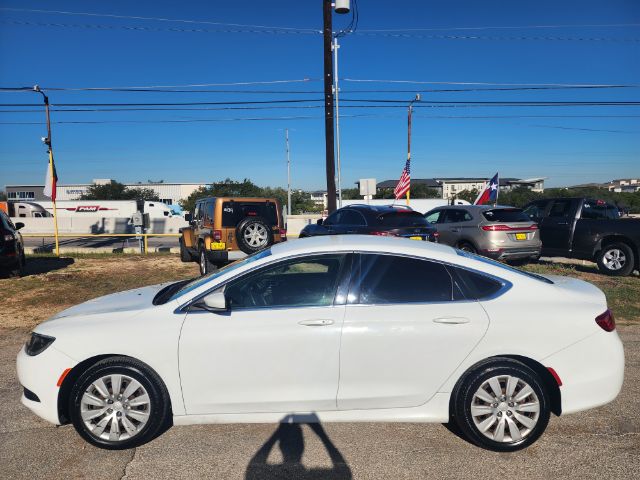 2015 Chrysler 200 LX