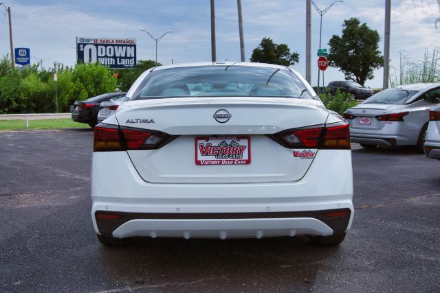 2025 Nissan Altima SV - Photo 6