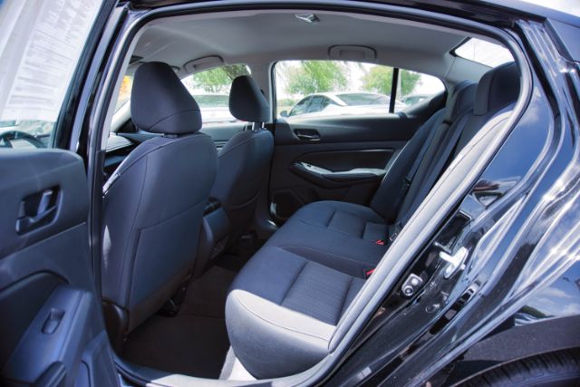 2025 Nissan Altima SV - Photo 11