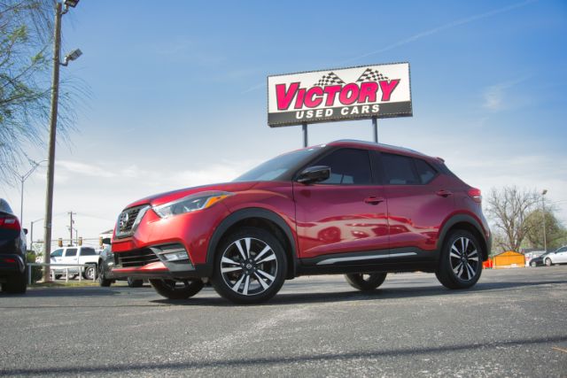 2019 Nissan Kicks SR