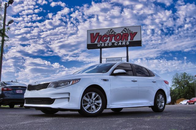 2018 Kia Optima LX AT's photo
