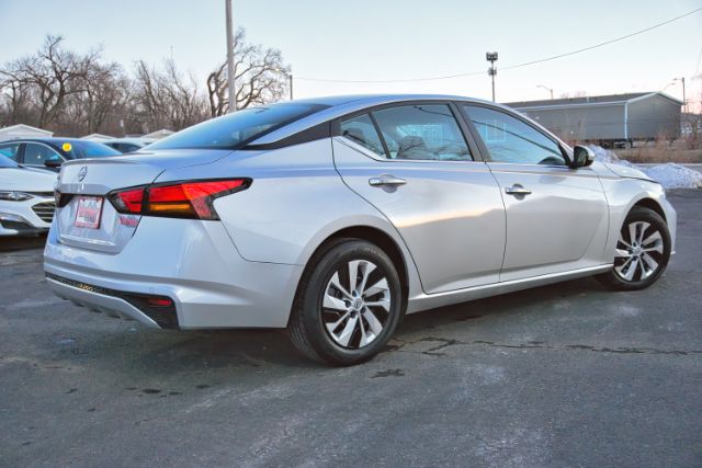 2023 Nissan Altima S - Photo 5