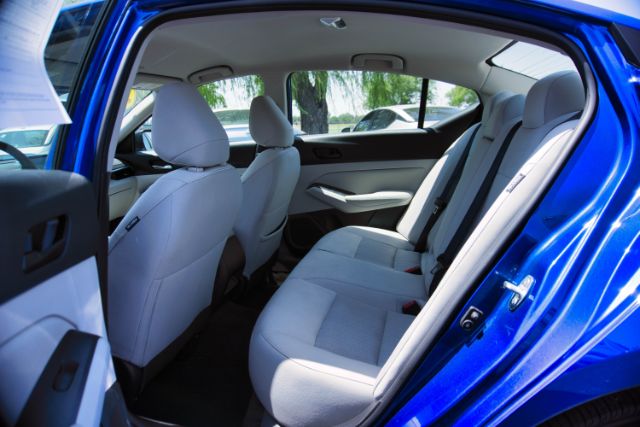 2025 Nissan Altima SV - Photo 11