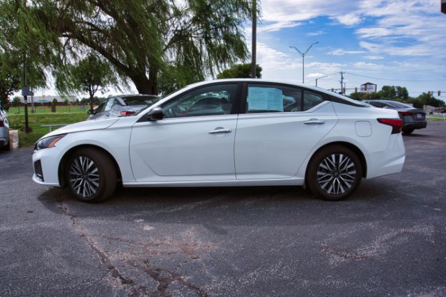 2025 Nissan Altima SV - Photo 8