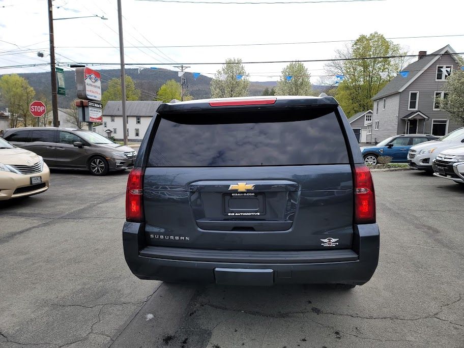 2019 Chevrolet Suburban LT 4WD 5