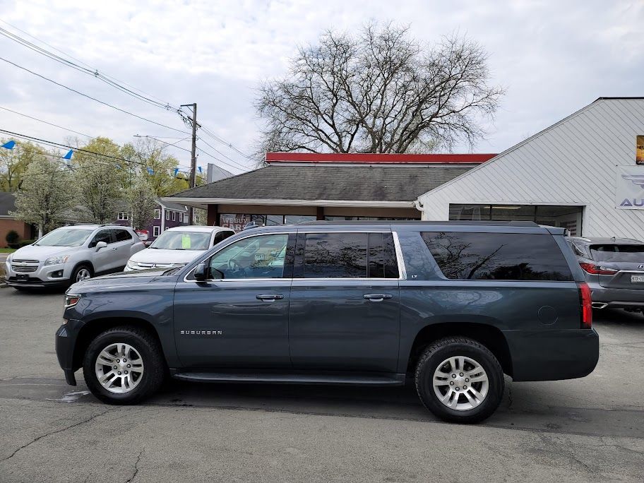 2019 Chevrolet Suburban LT 4WD 3