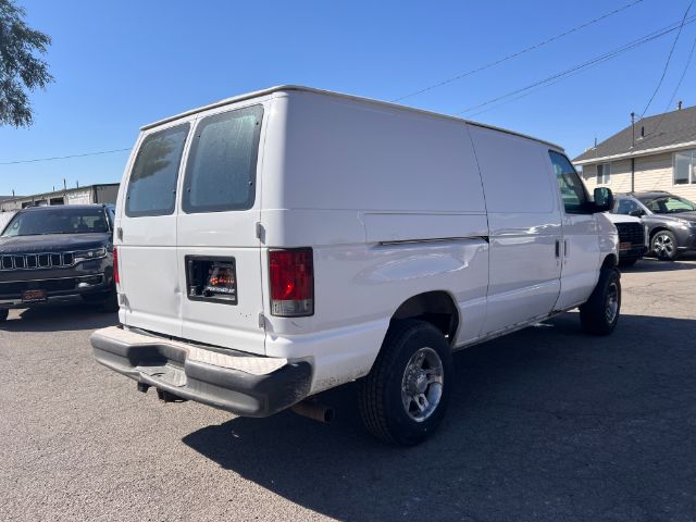 2003 Ford Econoline E-350 Super Duty 8