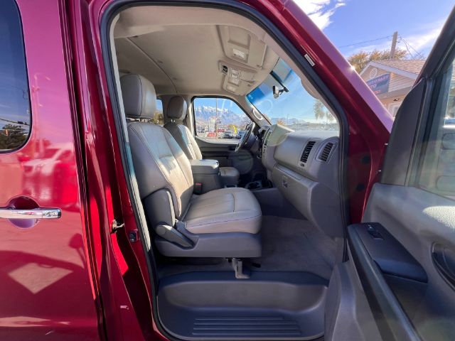 2016 Nissan NV Passenger 3500 SL V8 20