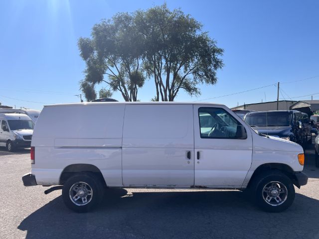 2003 Ford Econoline E-350 Super Duty 9