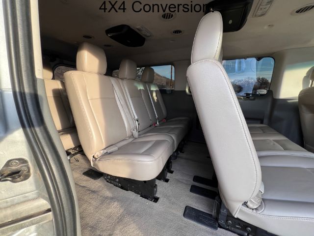 2018 Nissan NV Passenger 3500 SL V8 18