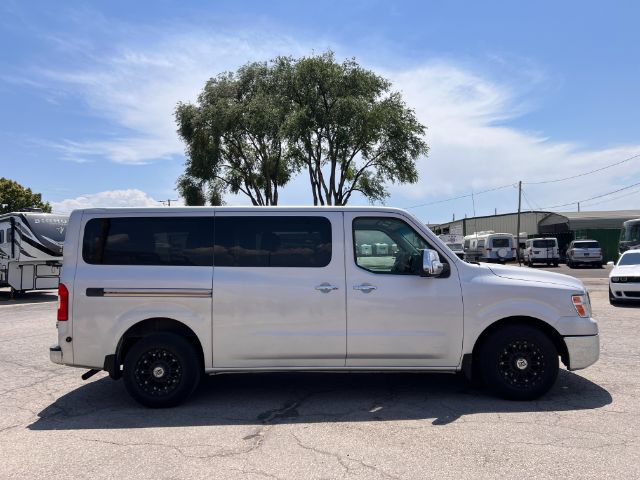 2013 Nissan NV Passenger 3500 SV V6 6