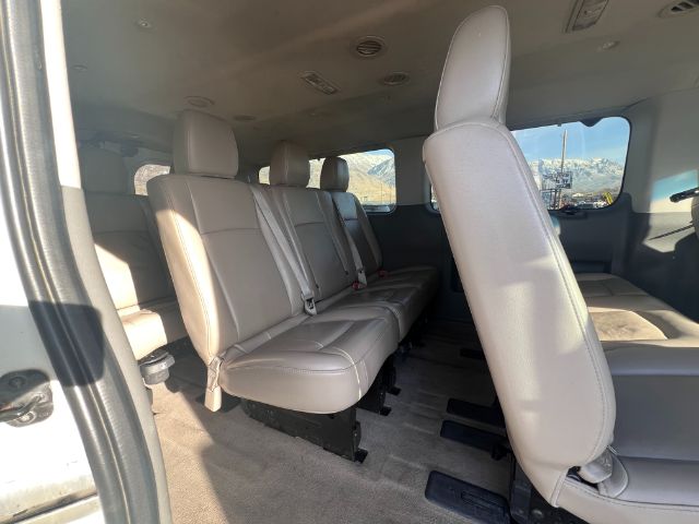 2014 Nissan NV Passenger 3500 SL V8 16