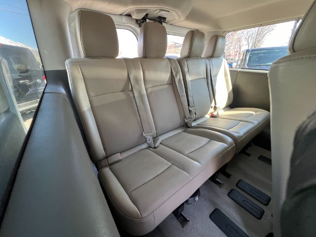 2016 Nissan NV Passenger 3500 SL V8 24