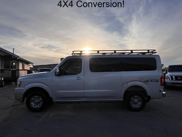 2018 Nissan NV Passenger 3500 SL V8 4