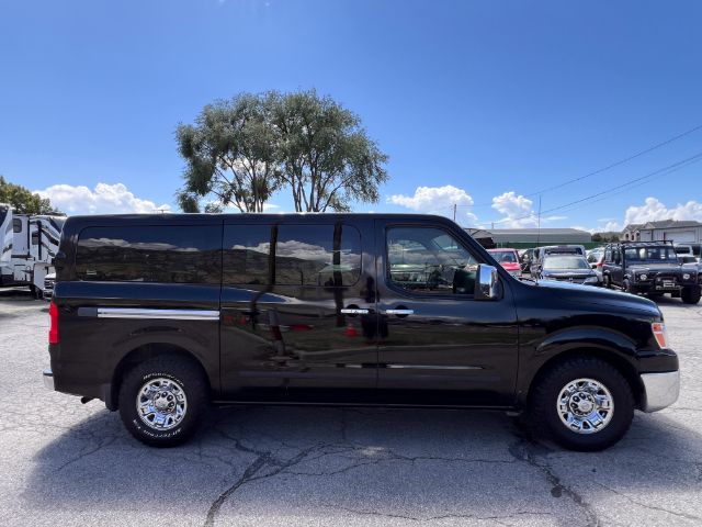 2017 Nissan NV Passenger 3500 SL V8 6