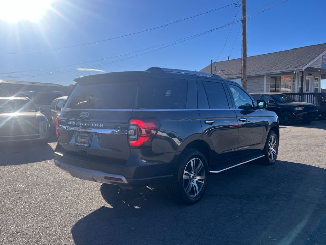 2022 Ford Expedition Limited 4WD 5