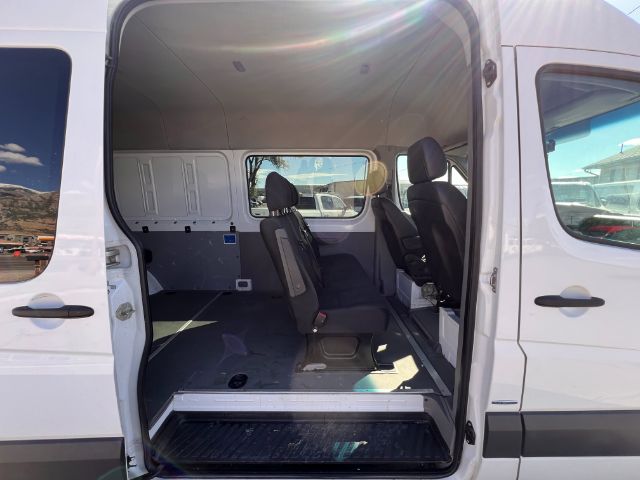 2016 Mercedes-Benz Sprinter 2500 Passenger Van High Roof 170-in. WB 17