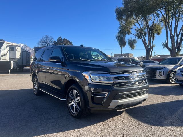 2022 Ford Expedition Limited 4WD 6