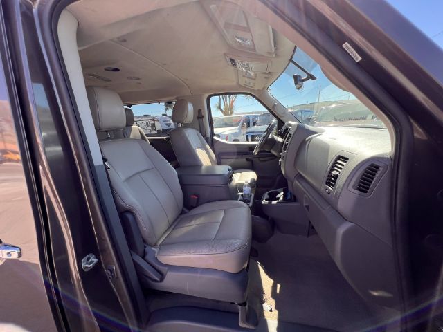 2019 Nissan NV Passenger 3500 SL V8 24