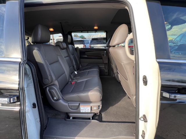 2014 Honda Odyssey EX-L 23