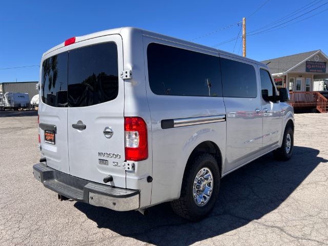 2013 Nissan NV Passenger 3500 SL V8 5