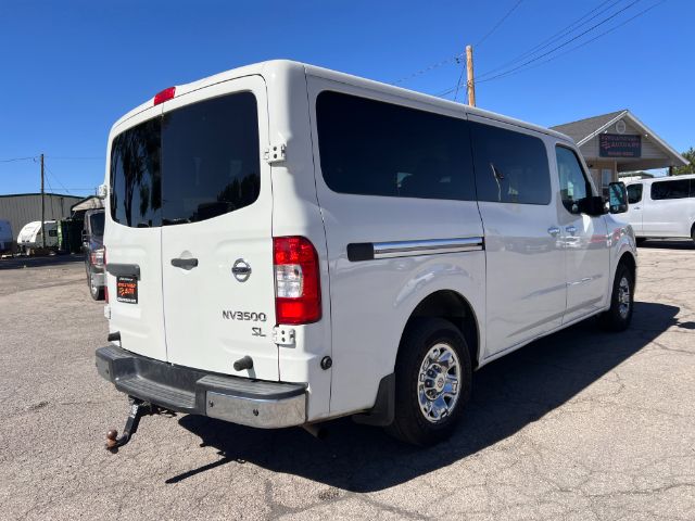 2017 Nissan NV Passenger 3500 SL V8 5