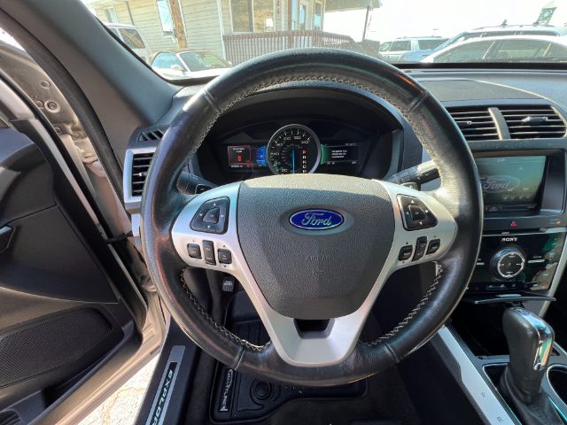 2014 Ford Explorer Sport 4WD 10