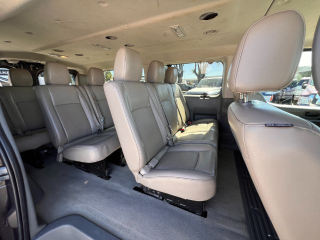 2019 Nissan NV Passenger 3500 SL V8 20