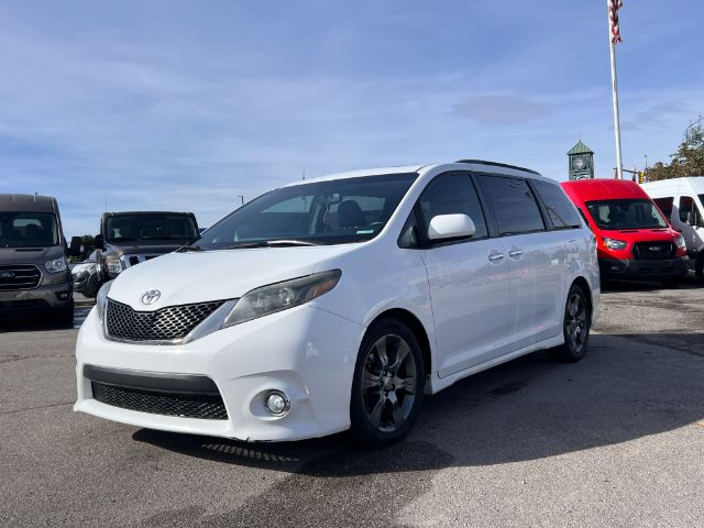 2016 Toyota Sienna SE FWD 8-Passenger FWD V6 3