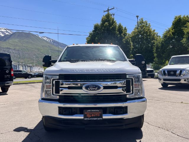 2019 Ford F-350 SD XLT Crew Cab Long Bed DRW 4WD 14